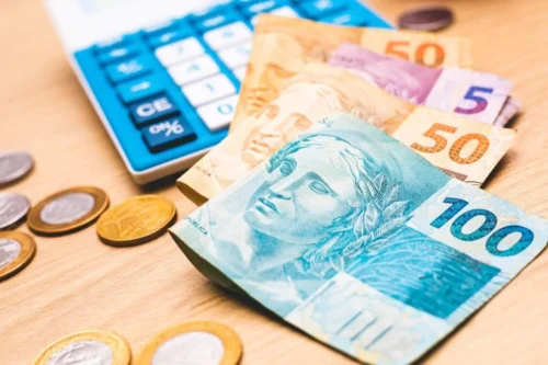 Boletim Focus: estimativas para a inflação, PIB e dólar voltam a subir