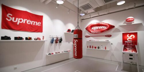 Grupo dono da marca Ray-Ban compra a Supreme por US$ 1,5 bilhão