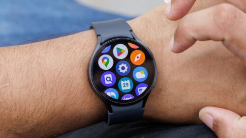 Samsung lança anel inteligente e relógio para rivalizar com a Apple