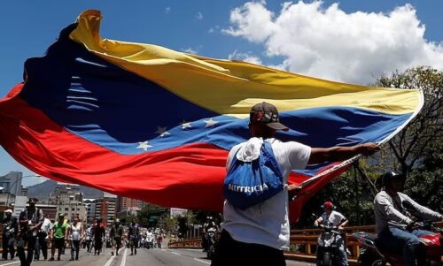 Assembleia nacional da Venezuela debate polêmico projeto de lei contra o “fascismo”