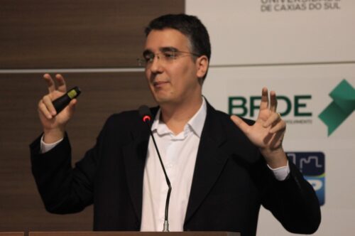 Polarização política intensifica pressão por rxpansão fiscal, afirma Chermont