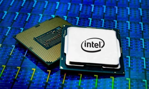 Ações da Intel disparam com possível fusão ou cisão da empresa