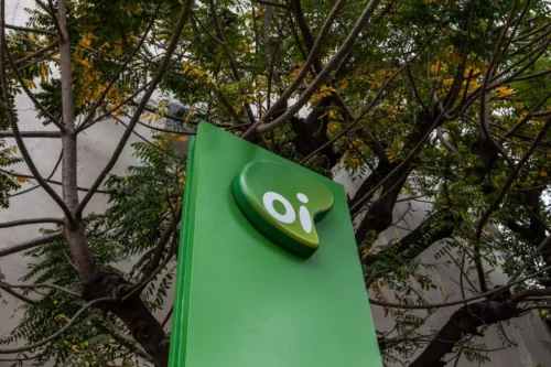 Oi (OIBR3) levanta R$ 4 bilhões e conclui etapa do plano de recuperação judicial