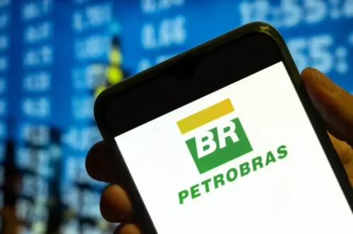 Petrobras (PETR4) surpreende com prejuízo R$ de 2,6 bilhões no 2T24