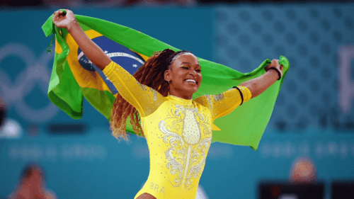 Rebeca Andrade faz história e se torna a brasileira com mais medalhas olímpicas