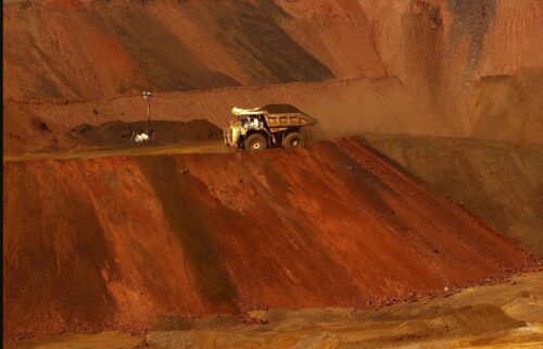 Preços do minério de ferro caem com produção menor de metais na China