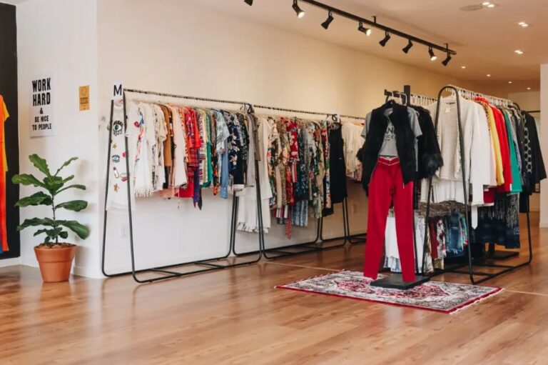 Peça Rara Brechó aposta em expansão e sustentabilidade: previsão de milhões em faturamento para 2024