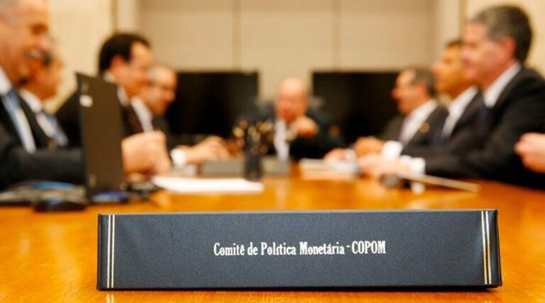 Copom decide aumentar a Selic em meio a cenário econômico desafiador