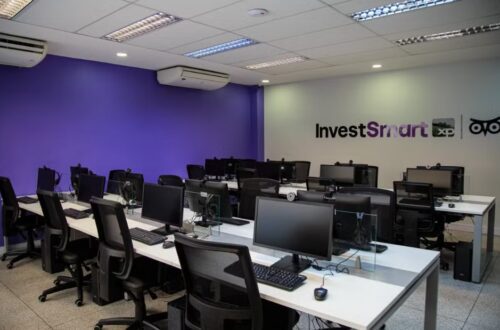 InvestSmart XP e Unisuam inovam com primeiro escritório universitário 