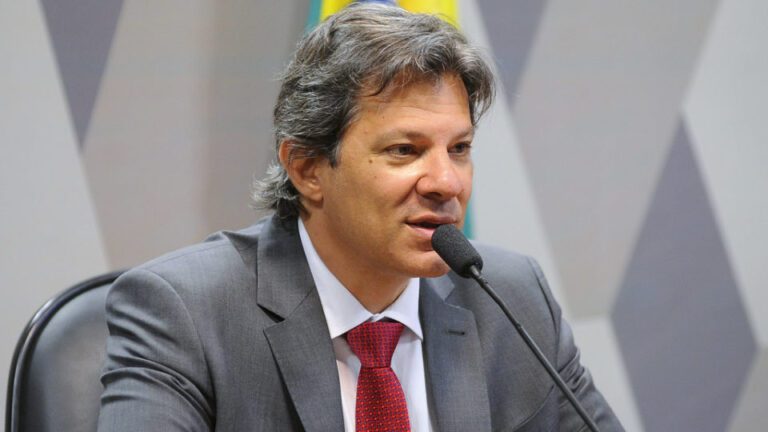 Haddad comenta aprovação do projeto de lei para desoneração da folha de pagamento