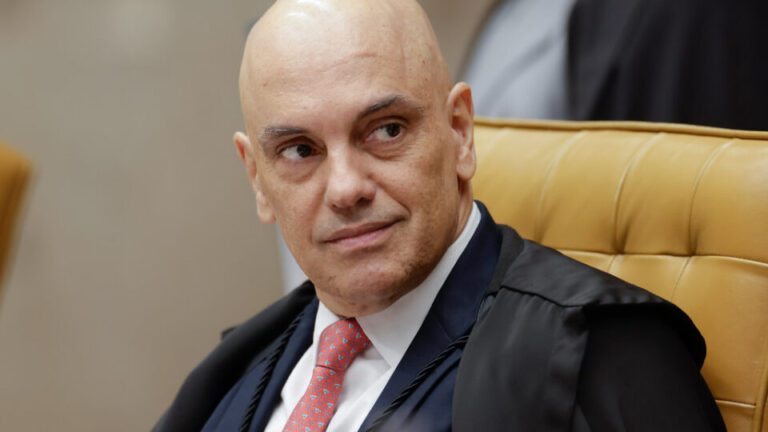 Moraes determina transferência de R$ 18,3 milhões de X e Starlink para a União