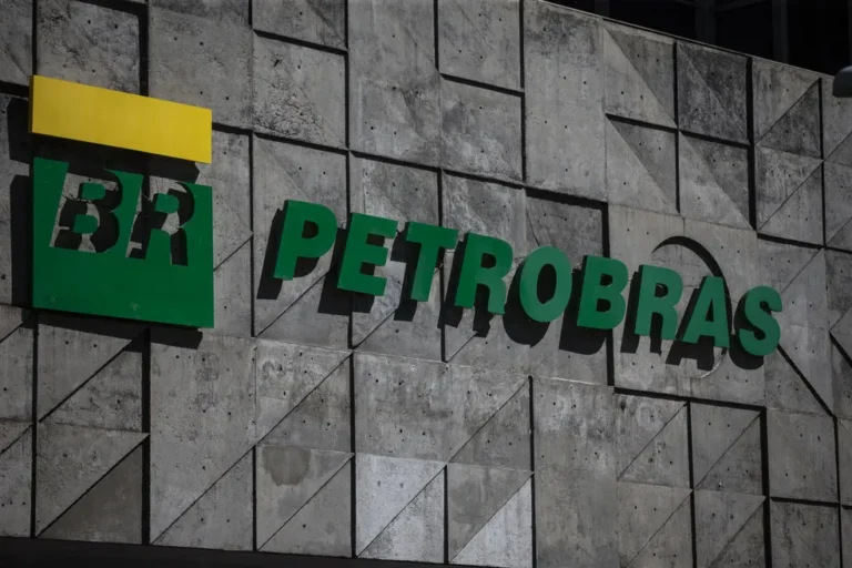 Petrobras (PETR4) valida R$ 5,19 bi em ofertas de recompra de títulos