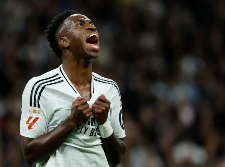 Vinícius Jr. reitera luta contra o racismo após resultado da Bola de Ouro