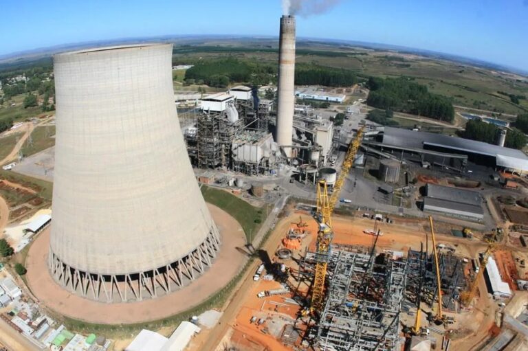 Brasil deve acionar termelétricas com maior intensidade até dezembro