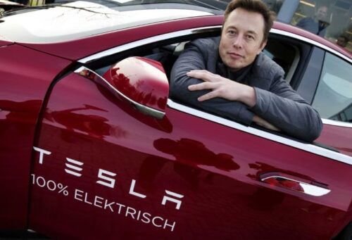 Tesla revela protótipo de táxi autônomo, mas falta de detalhes preocupa investidores