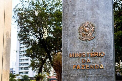 Ministério da Fazenda desmente rumores sobre a saída de Rogério Ceron, secretário do Tesouro Nacional