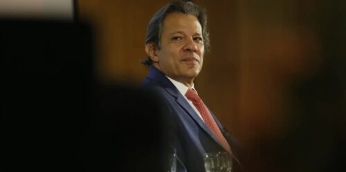 Haddad defende fortalecimento do arcabouço fiscal como solução para desafios econômicos do Brasil