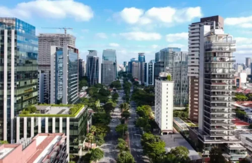 Fundo Maxi Renda (MXRF11) investe milhões em cotas de outro FII