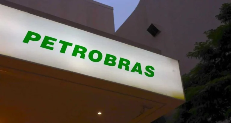 Petrobras avalia mudanças para distribuição de dividendos extraordinários, diz CFO
