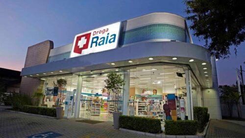 Raia Drogasil (RADL3) anuncia pagamento milionário de proventos