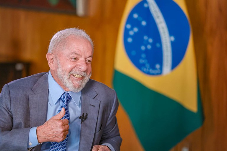 Lula sanciona programa que oferece crédito para microempreendedores individuais (MEIs)