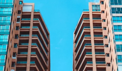 Entenda os fundamentos dos FIIs e como essa alternativa de investimento pode gerar renda passiva e diversificação para sua carteira.