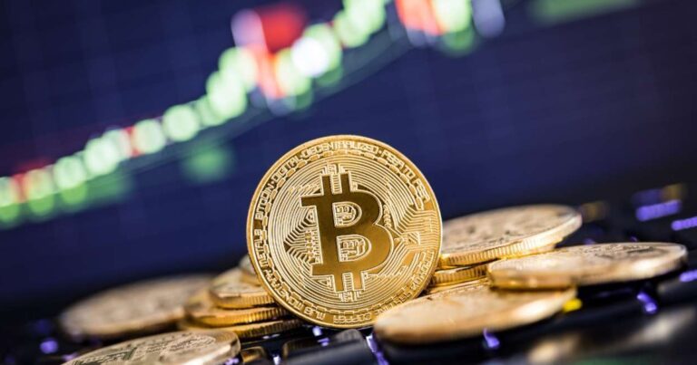 Bitcoin atinge novo recorde histórico e supera a marca de US$ 81 mil no último domingo