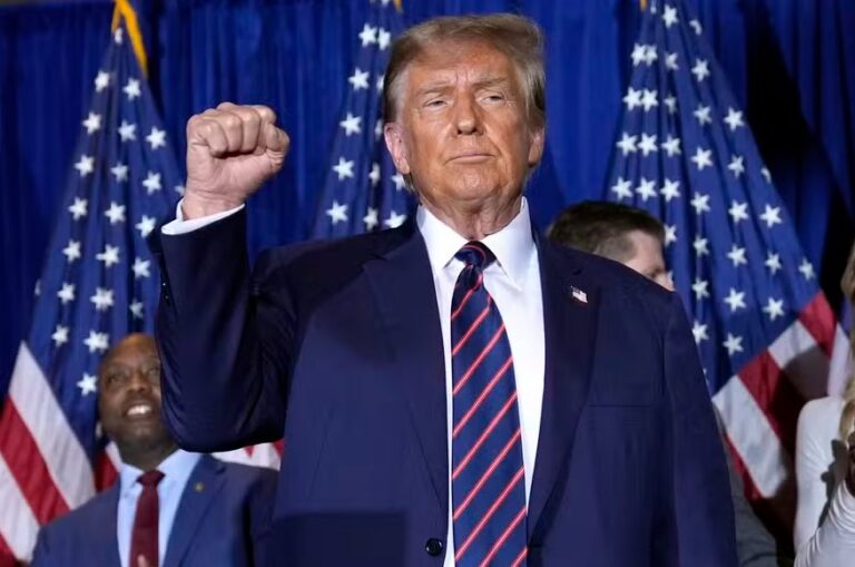 Trump vota e fala sobre sua última campanha: "Reconhecerei derrota em eleição justa"