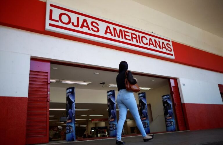Ações da Americanas (AMER3) disparam 30% após lucro de R$ 10,3 bilhões no 3T24