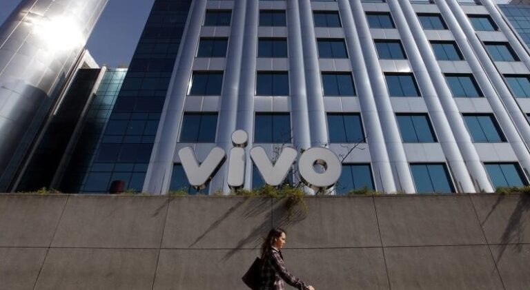 Telefônica Brasil (VIVT3): TCU aprova acordo de solução consensual com Anatel para migração para regime privado