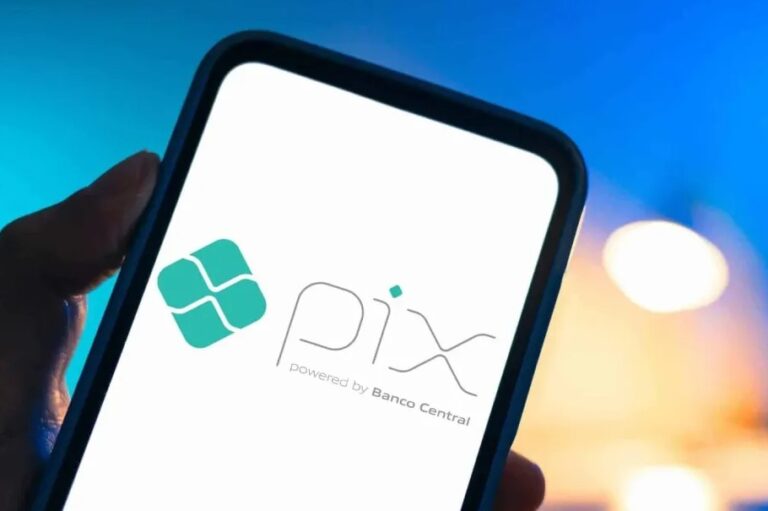 “Nada muda”, afirma Dario Durigan sobre Pix