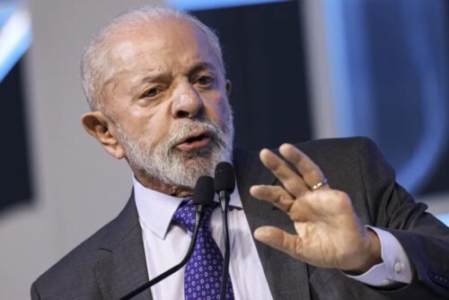 Oposição acusa Lula de uso político de evento sobre o 8 de janeiro e questiona ações do STF