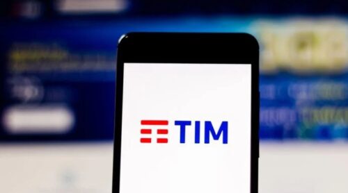 Estratégia de preços agressiva da TIM (TIMS3) na Black Friday levanta preocupações entre investidores