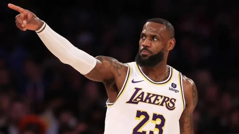 LeBron James declara apoio a Kamala Harris para presidência dos Estados Unidos