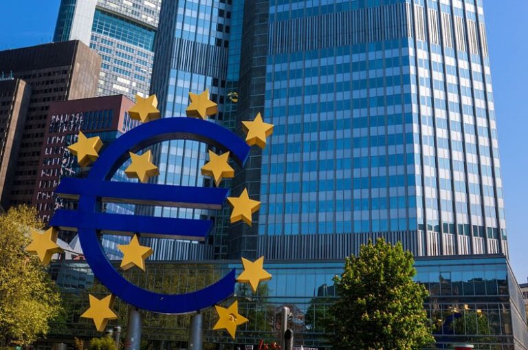 BCE adota abordagem cautelosa em relação aos cortes de juros devido à Incerteza Econômica