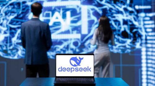 DeepSeek supera ChatGPT e gera queda nas ações de empresas de IA nos EUA