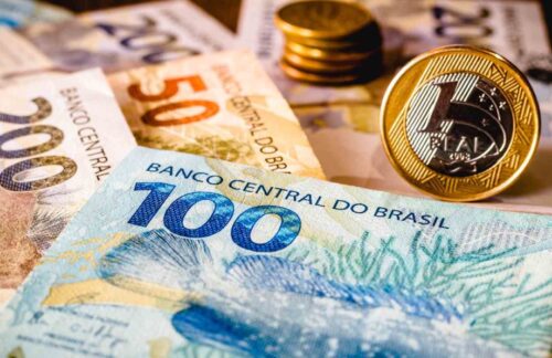 Ações que pagam dividendos acima do CDI com a Selic a 13,25%: confira as opções