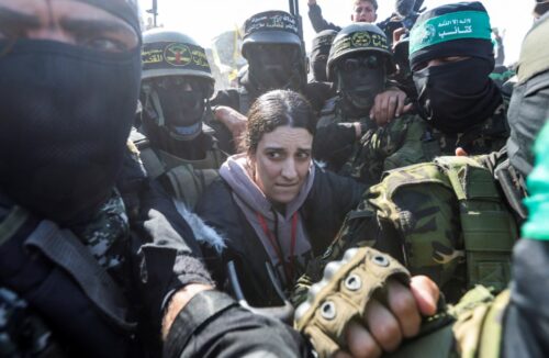 Hamas anuncia libertação de três reféns israelenses em troca de prisioneiros palestinos