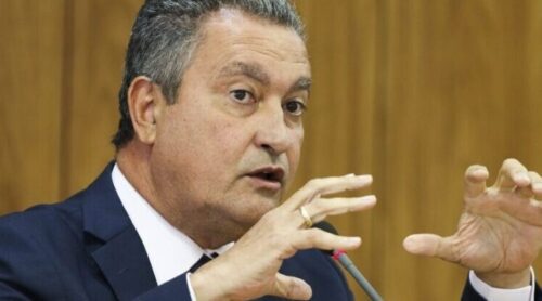 Rui Costa anuncia ações para garantir cumprimento da legislação brasileira contra grandes plataformas digitais