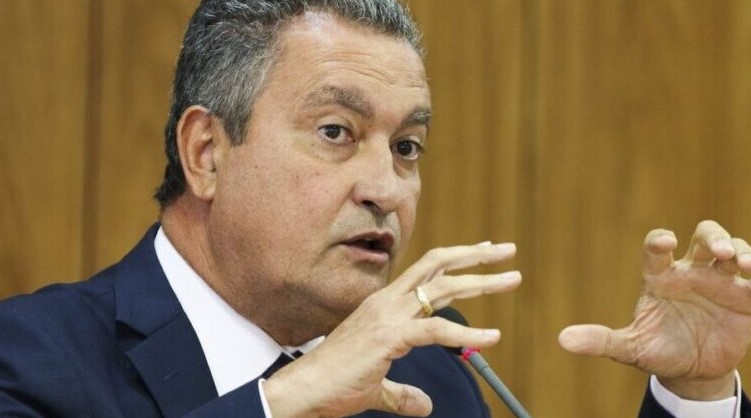 Rui Costa anuncia ações para garantir cumprimento da legislação brasileira contra grandes plataformas digitais