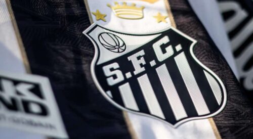 Santos fecha patrocínio com rede de farmácias para o escudetto da camisa