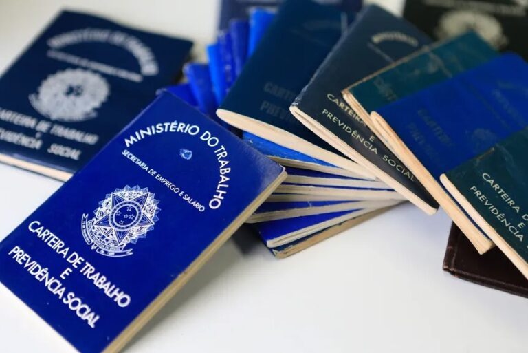 Desemprego no Brasil cai para 6,2% no trimestre até dezembro de 2024 e fechamento de ano registra menor taxa desde 2012