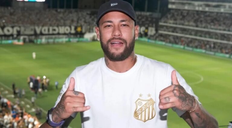 Neymar retorna ao Santos após 12 anos e promete nova era no futebol brasileiro