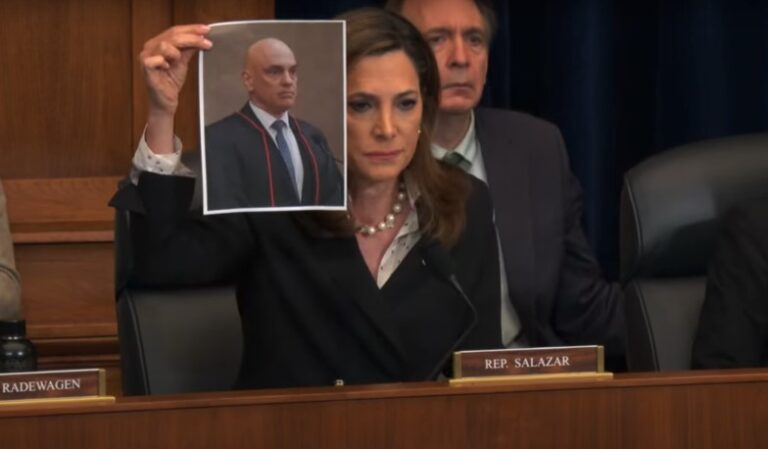 EUA analisam projeto para barrar Moraes por suposta violação à liberdade de expressão