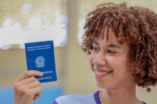 75% dos novos empregos em 2024 no Brasil foram preenchidos por beneficiários do Bolsa Família