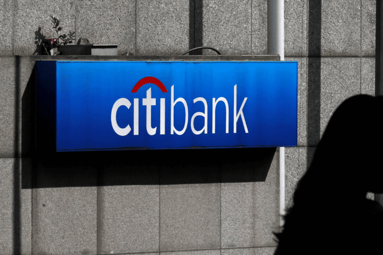 Banco dos EUA credita acidentalmente R$ 470 trilhões em conta de cliente