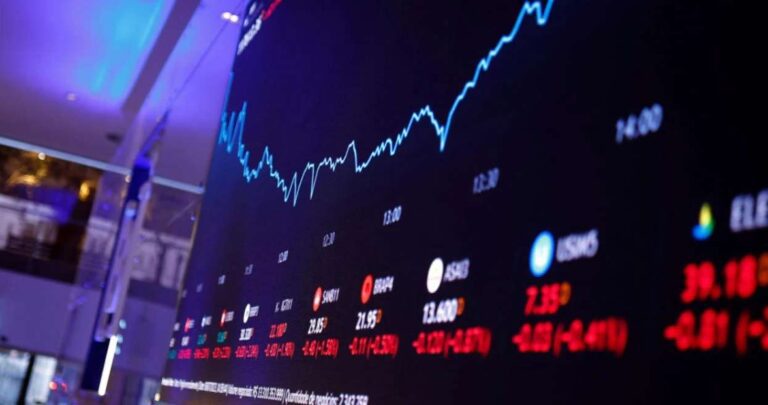 B3 fecha em alta com apoio de ações da Vale, Petrobras e educacionais