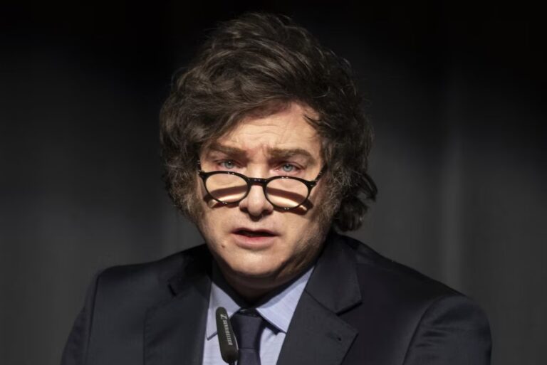 Juíza recebe primeira denúncia contra Javier Milei por fraude envolvendo criptomoeda $LIBRA