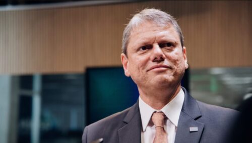Tarcísio lidera disputa pelo governo de SP em 2026, mas segundo turno é provável