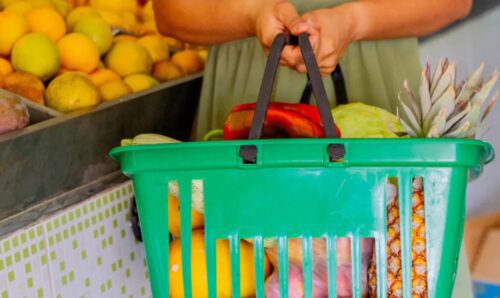 Governo brasileiro enfrenta desafios para reduzir preços dos alimentos e promover acessibilidade